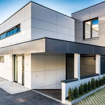 Das Baukompetenz Zentrum im Karlstadt bei Würzburg bietet hochwertige Fenster für ihr Zuhause. Besuchen Sie unseren Showroom und lassen Sie sich inspirieren